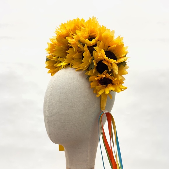Polyna hand crafted Sunflower Crown main image 4